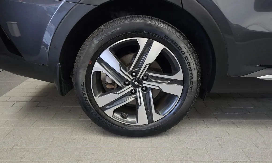 Kia Sorento — фото 10
