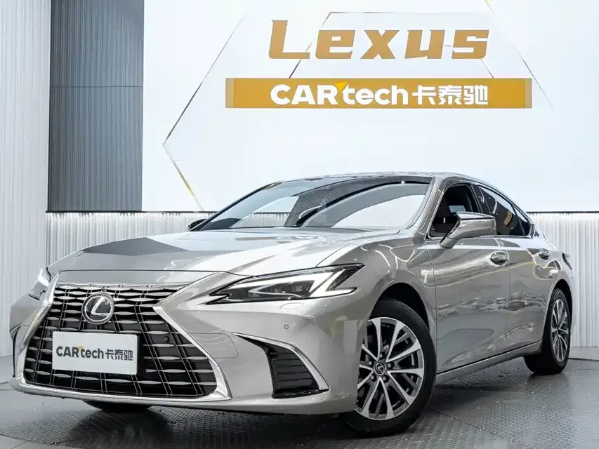 Lexus ES — фото 4