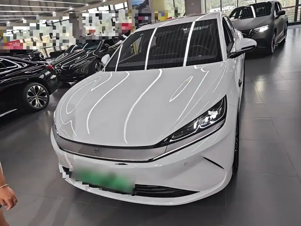 BYD Qin L — фото 2