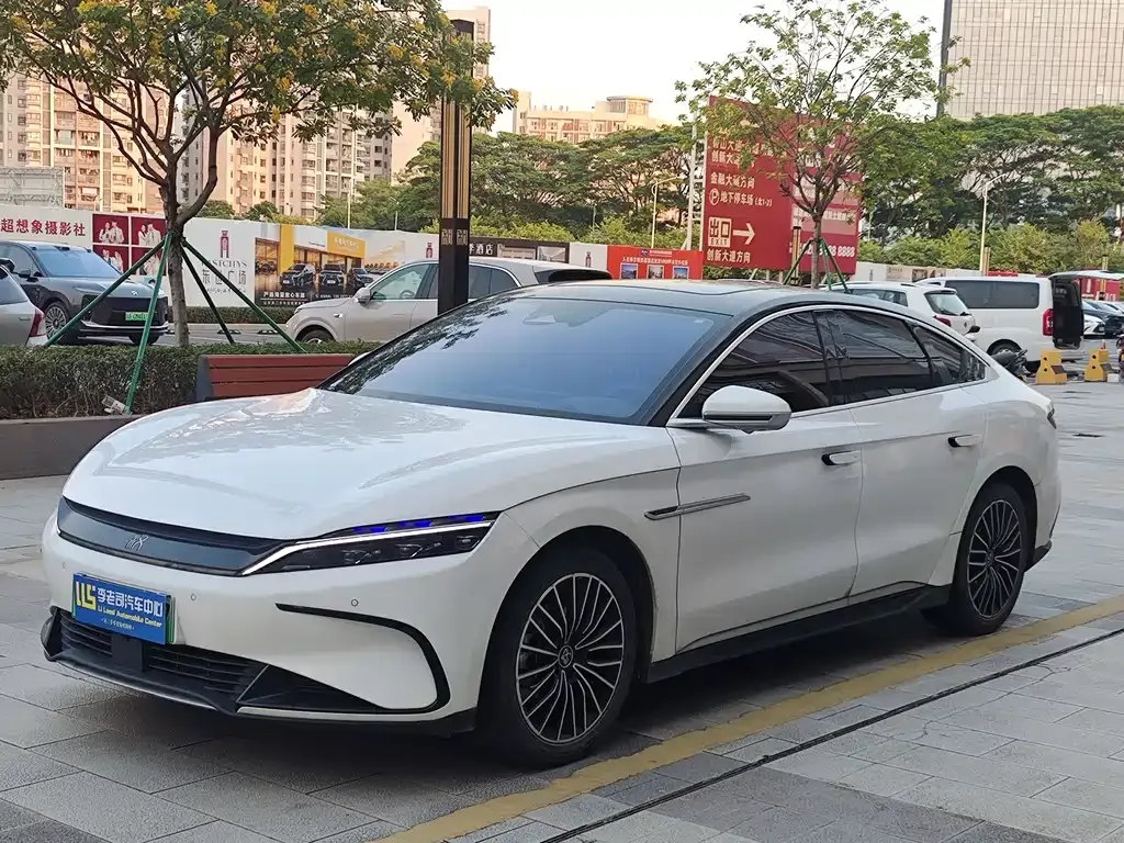 BYD Han — фото 1