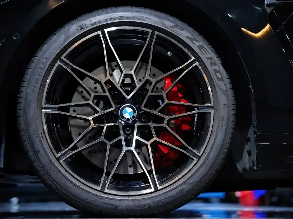 BMW M4 — фото 7