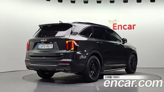 Kia Sorento — фото 5
