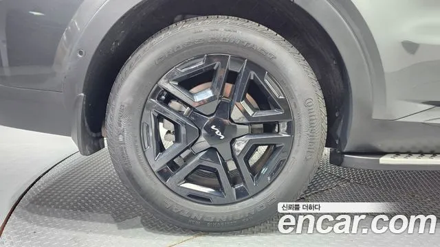 Kia Sorento — фото 6