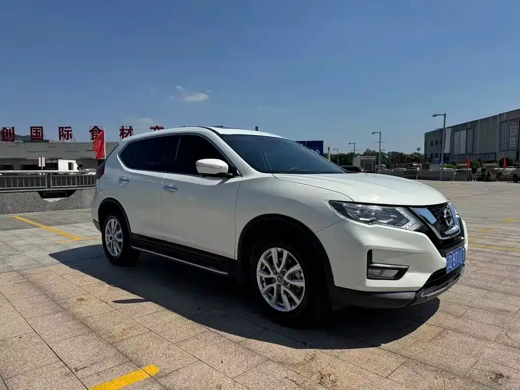 Nissan X-Trail — фото 2