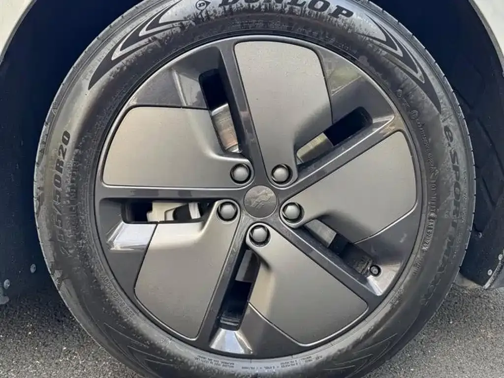 Li Auto Li i6 — фото 3