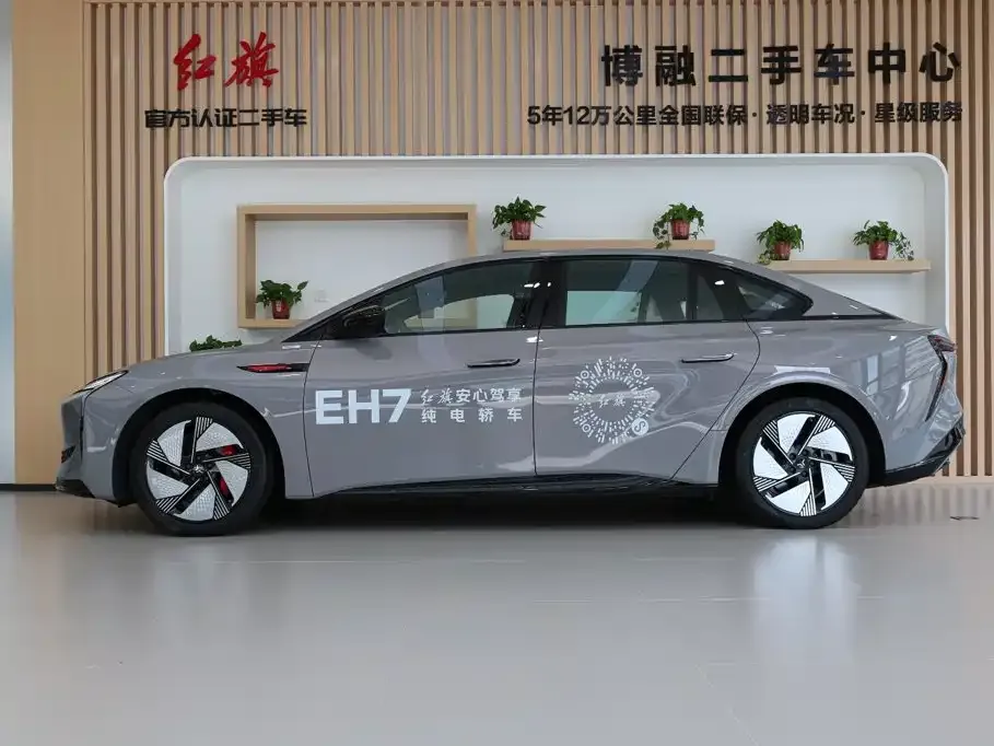 Hongqi EH7 — фото 3