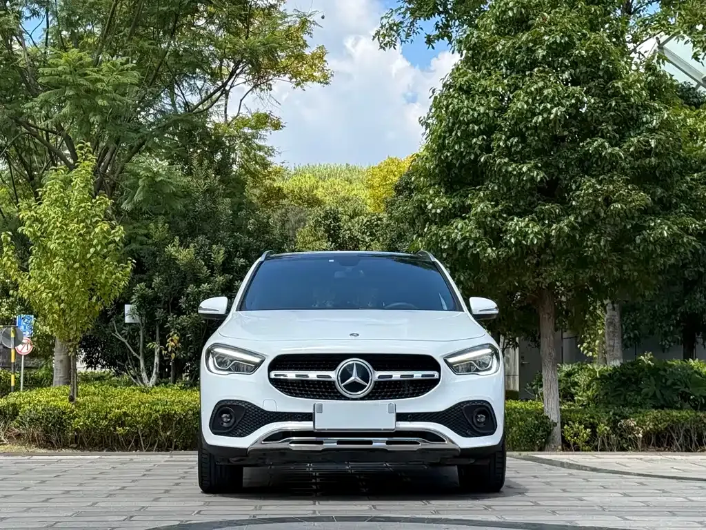 Mercedes-Benz GLA — фото 9