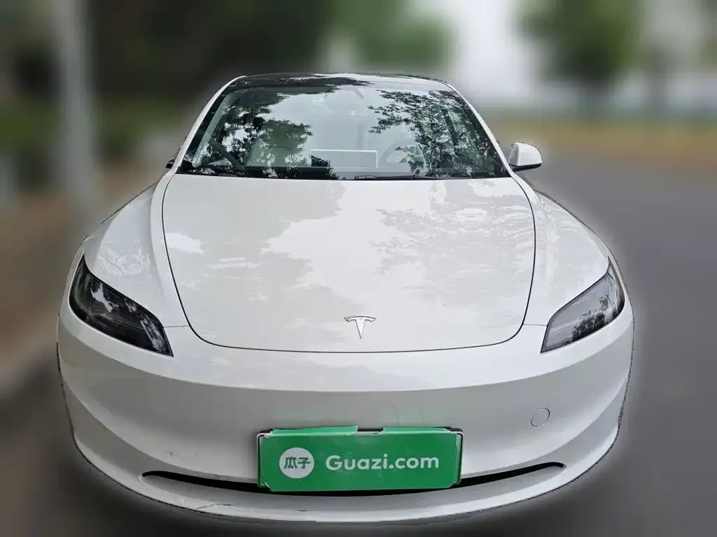 Tesla Model 3 — фото 3