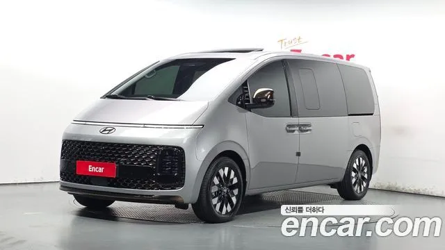 Hyundai Staria — фото 1