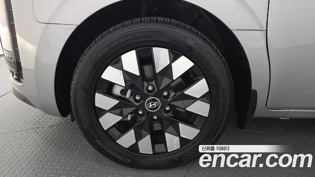 Hyundai Staria — фото 9