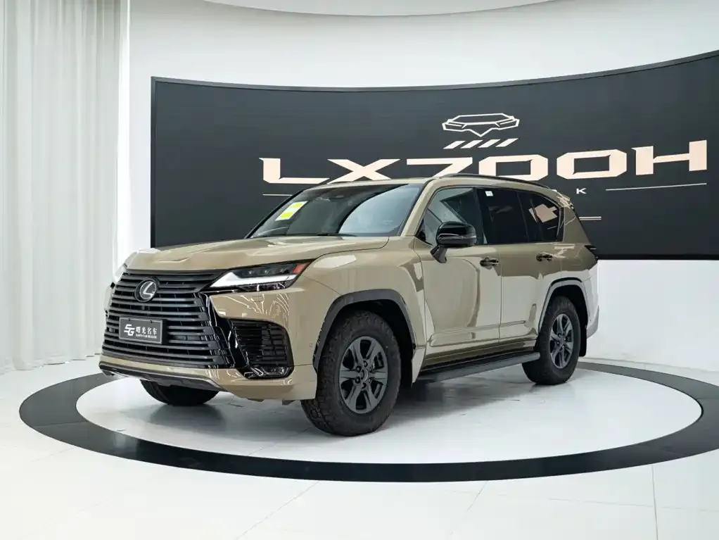 Lexus LX — фото 1