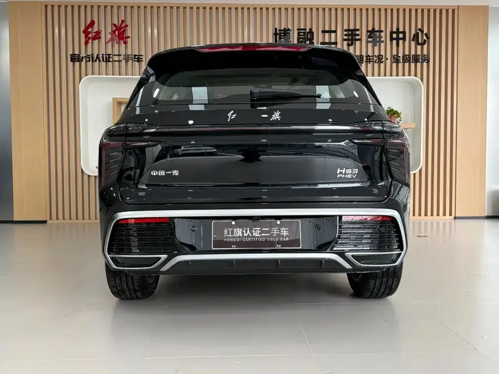 Hongqi HS3 PHEV — фото 4
