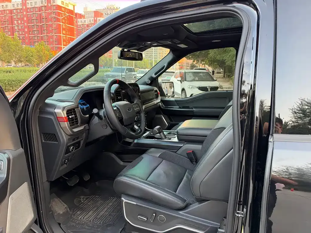 Ford F-150 Raptor — фото 9