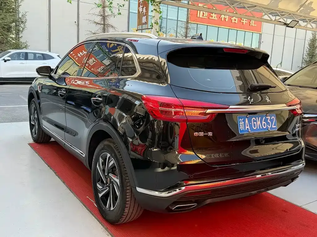 Hongqi HS5 — фото 6