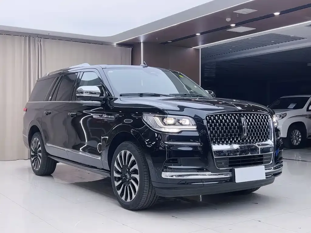 Lincoln Navigator — фото 9