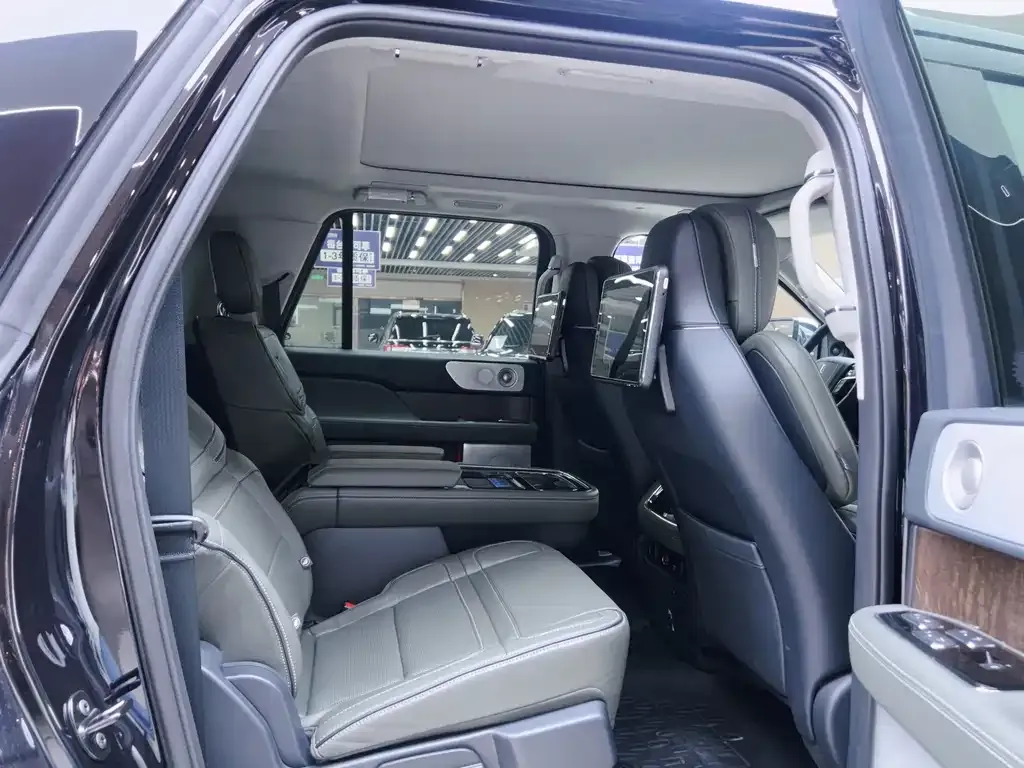 Lincoln Navigator — фото 4