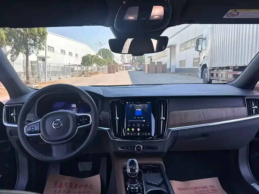 Volvo S90 — фото 4
