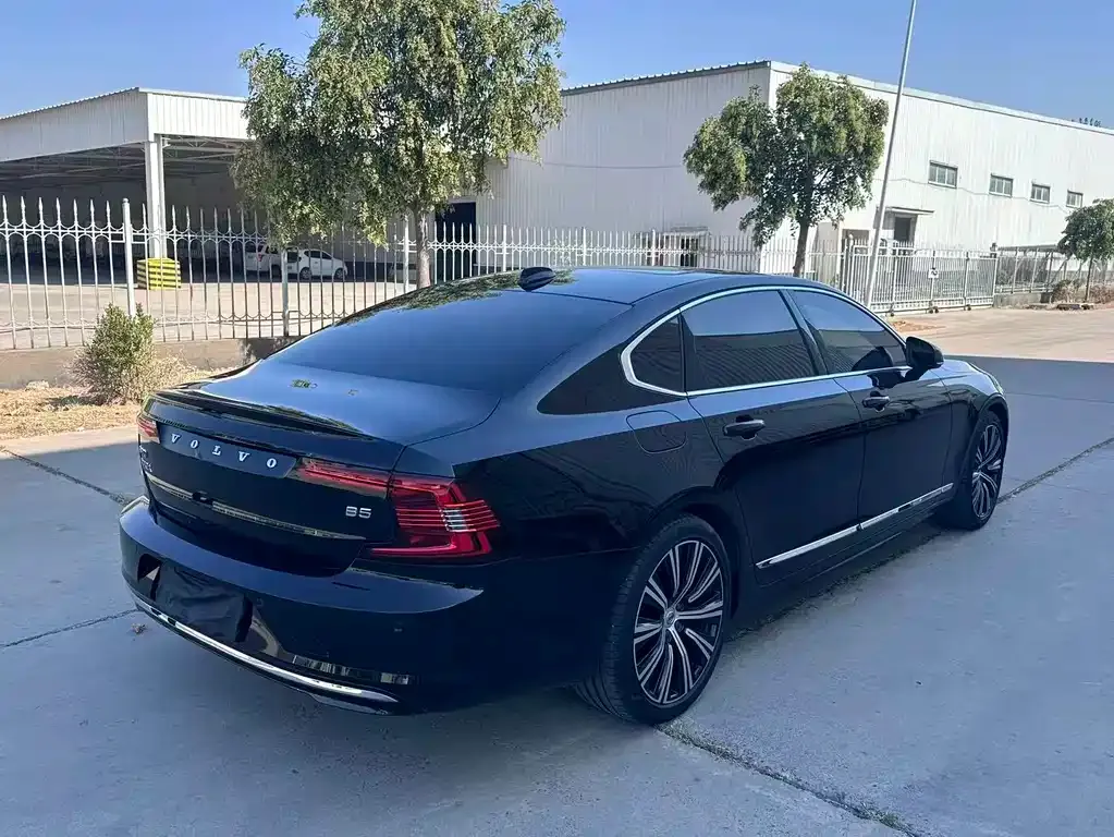 Volvo S90 — фото 7