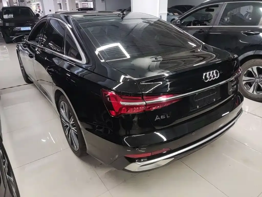 Audi A6L — фото 2