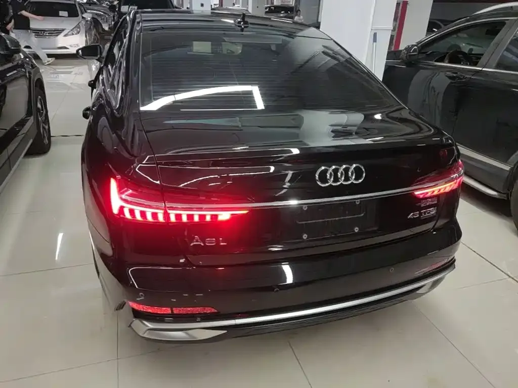 Audi A6L — фото 9