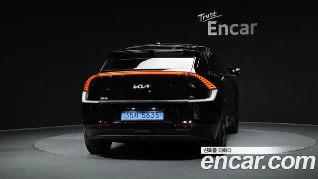 Kia EV6 — фото 6