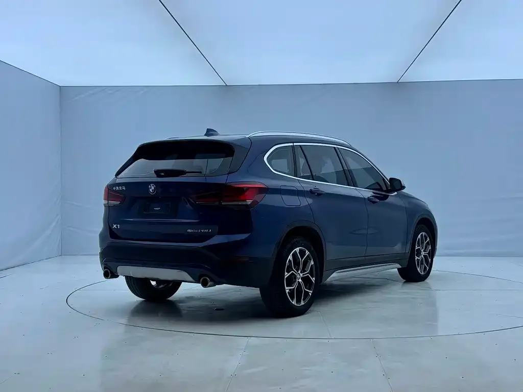 BMW X1 — фото 2