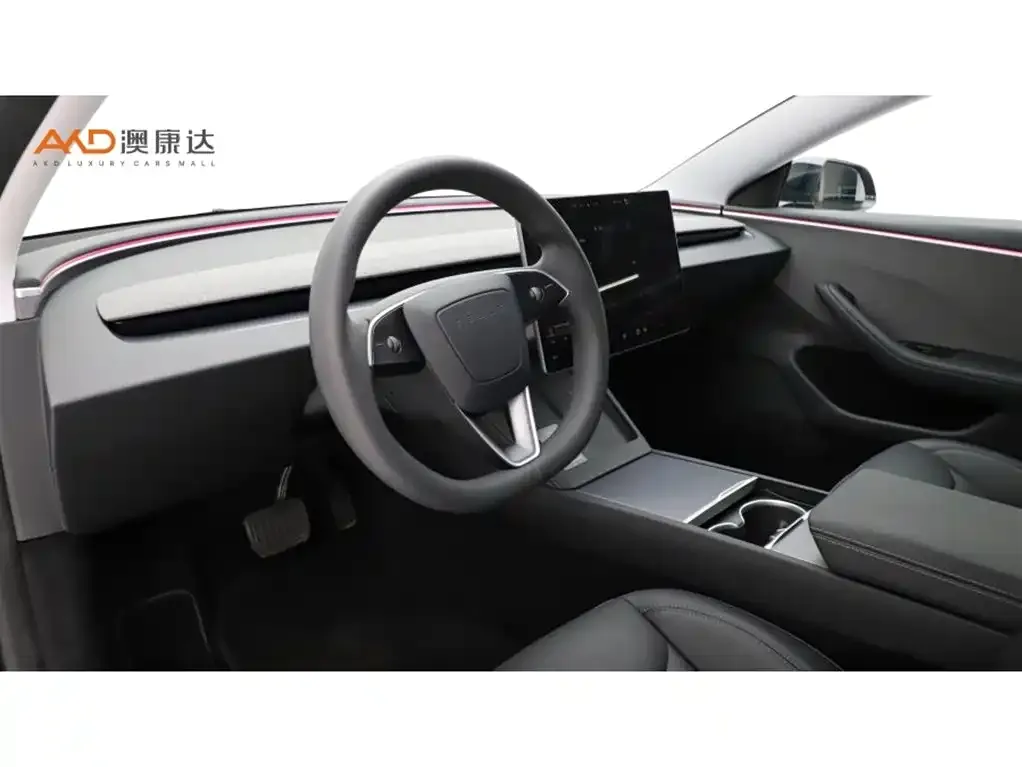 Tesla Model 3 — фото 6