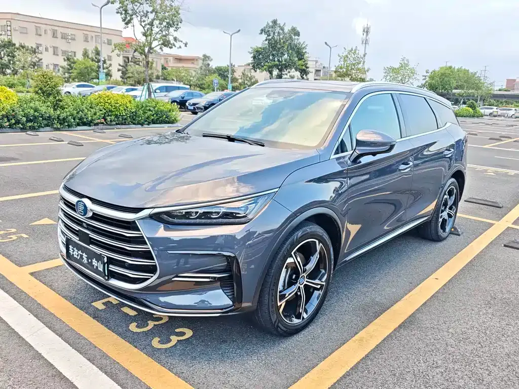 BYD Tang New Energy — фото 1