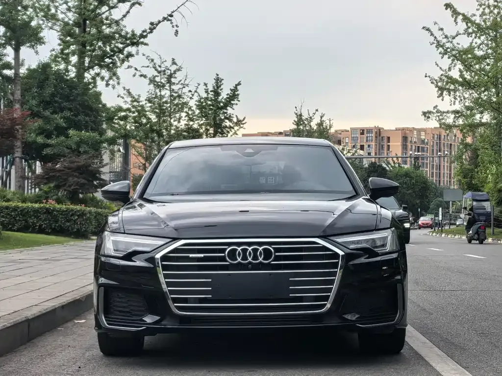 Audi A6L — фото 5