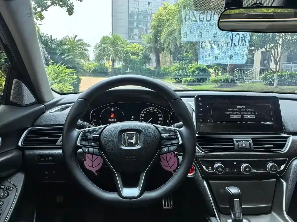 Honda Accord — фото 6