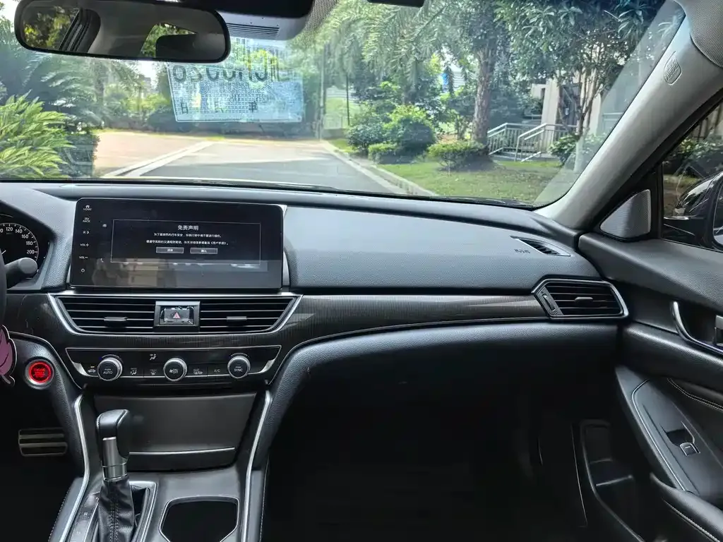 Honda Accord — фото 2