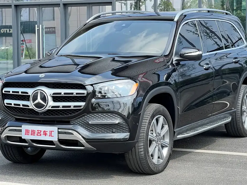 Mercedes-Benz GLS — фото 1
