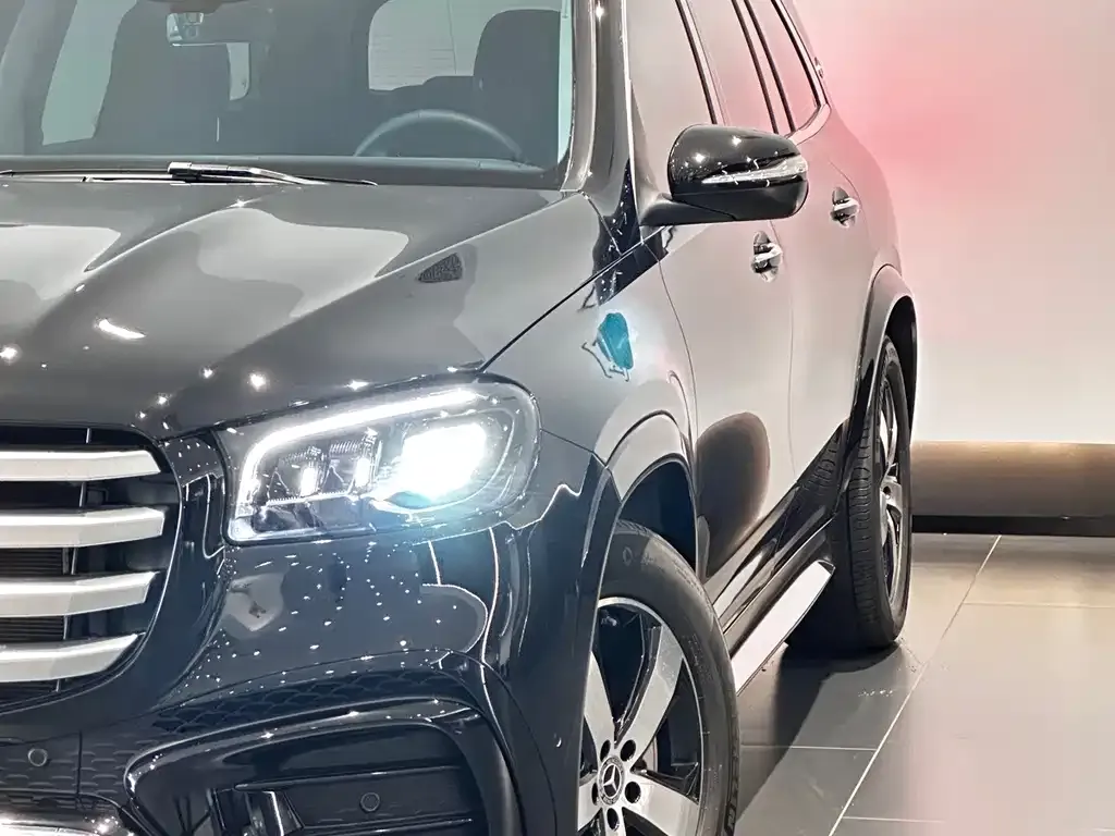 Mercedes-Benz GLS — фото 8