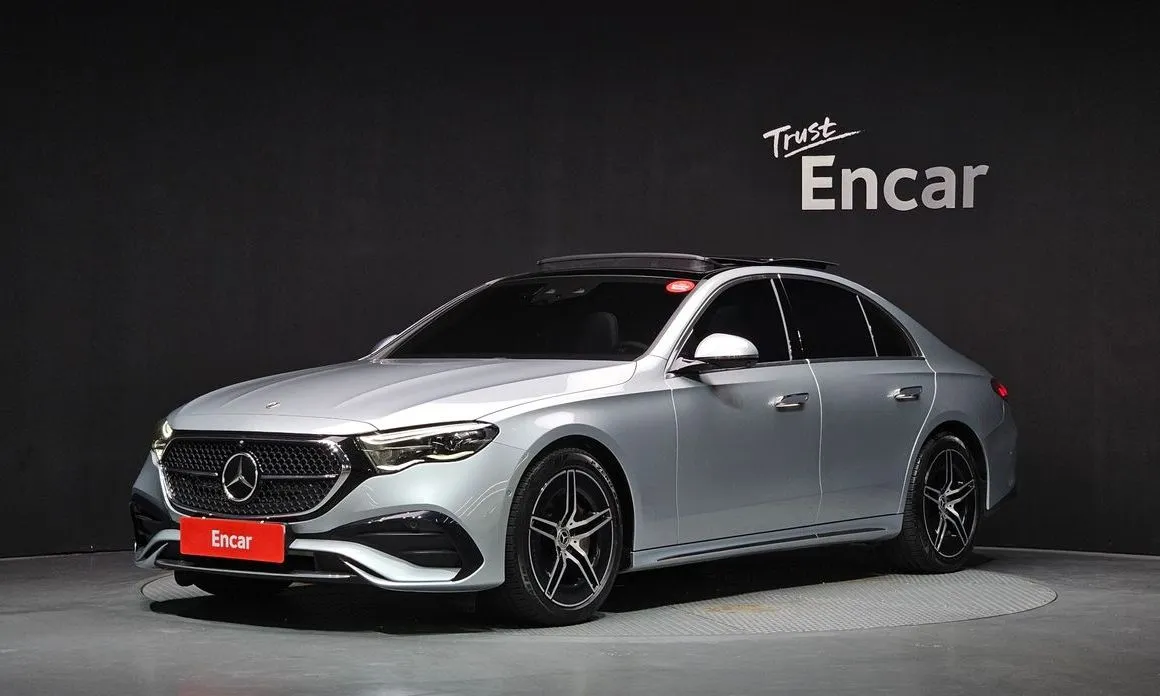 Mercedes-Benz E-Class — фото 1