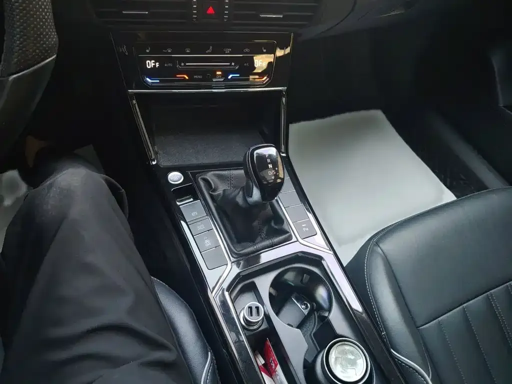 Volkswagen Passat — фото 3