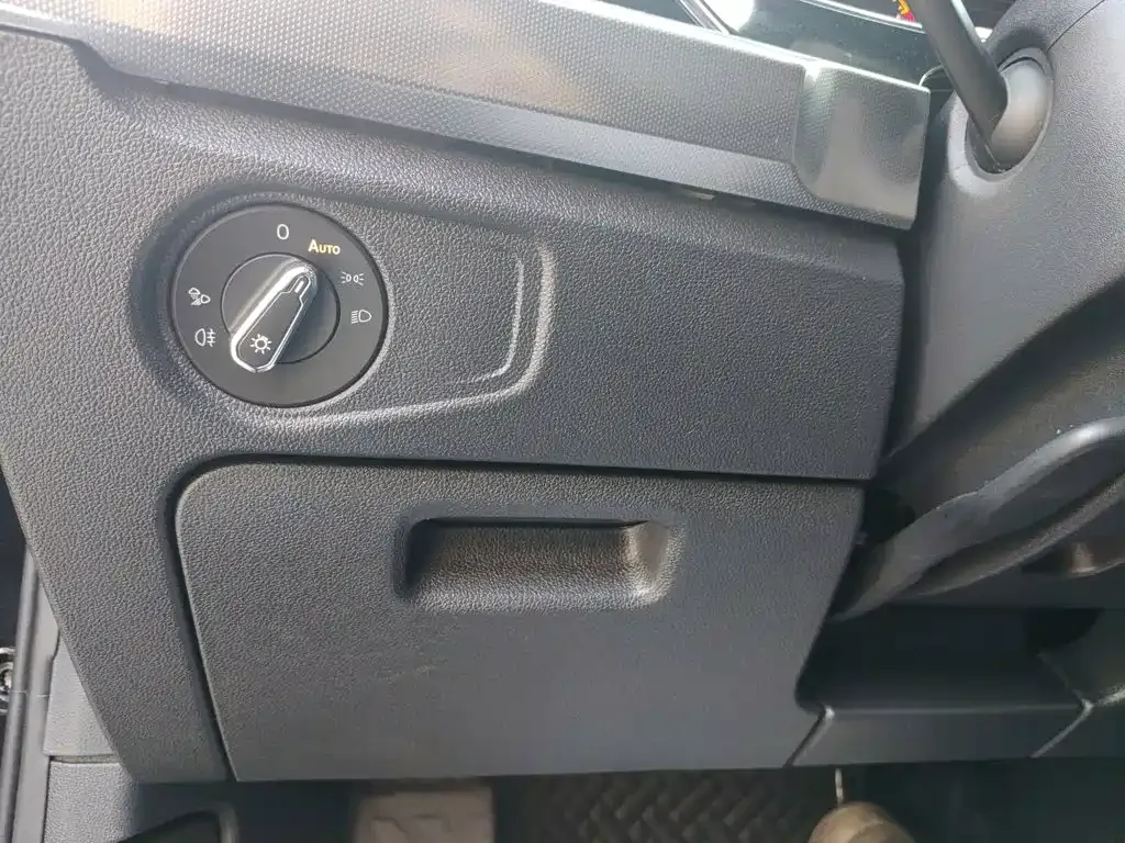 Volkswagen Passat — фото 10