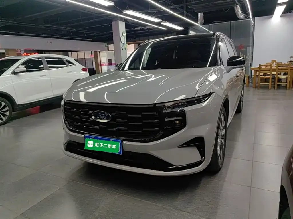 Ford Edge — фото 1