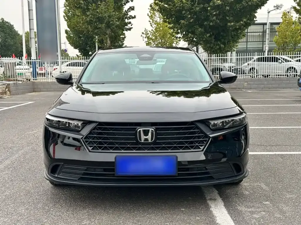 Honda Accord — фото 8
