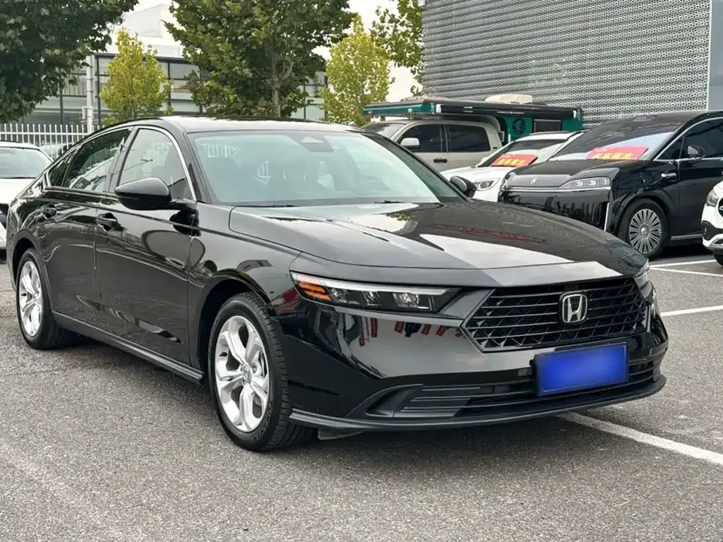 Honda Accord — фото 9