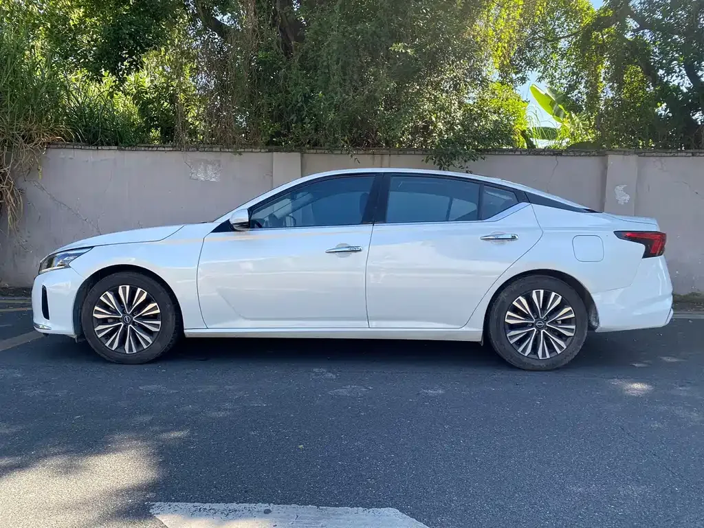 Nissan Teana — фото 7