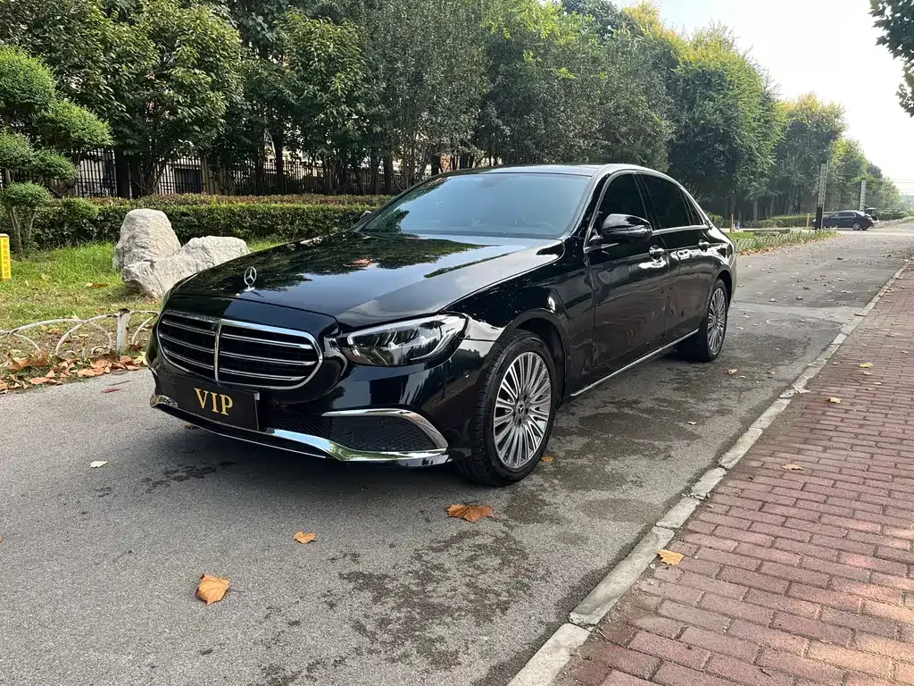 Mercedes-Benz E-Class — фото 10