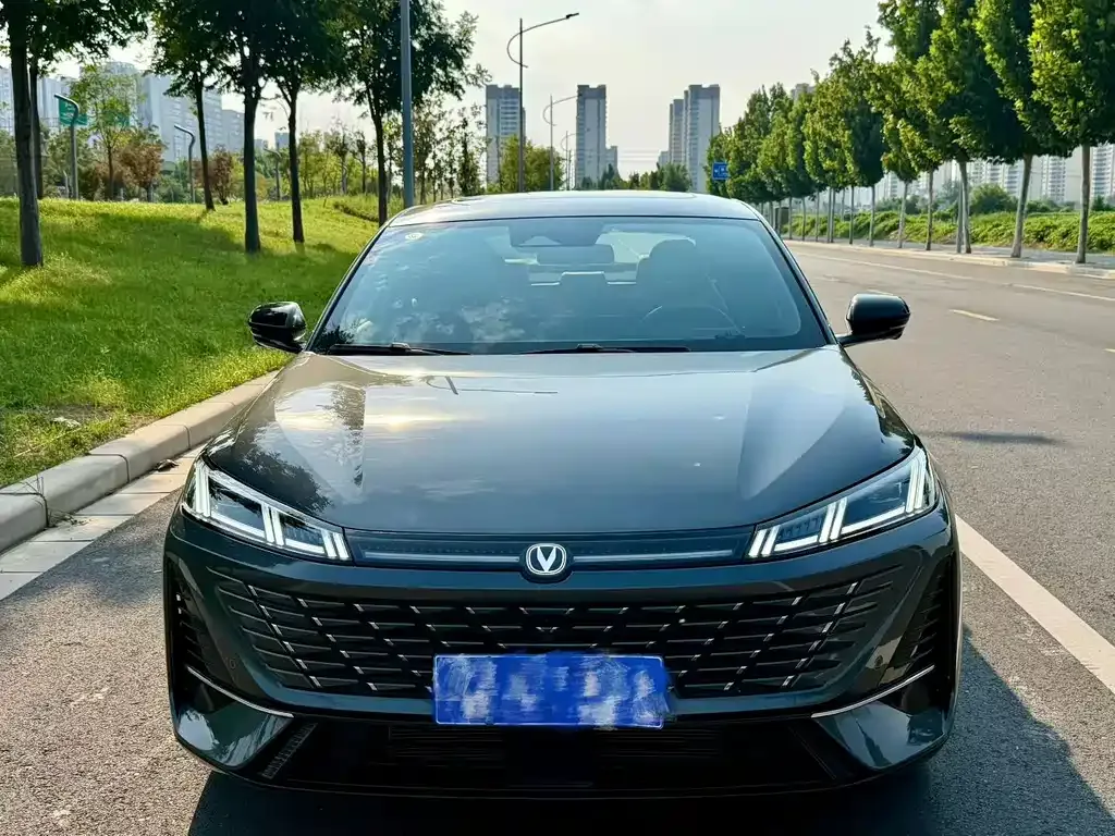 Changan Eado — фото 4