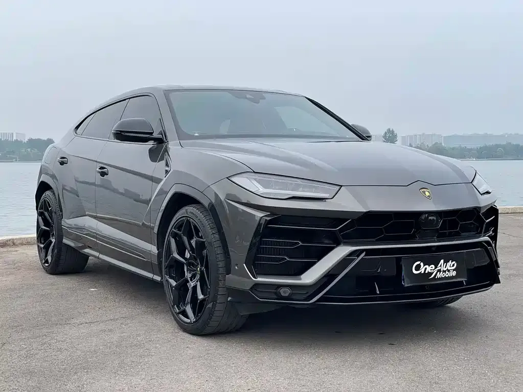 Lamborghini Urus — фото 3