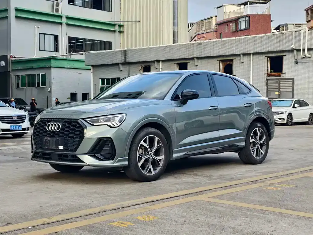 Audi Q3 Sportback — фото 1