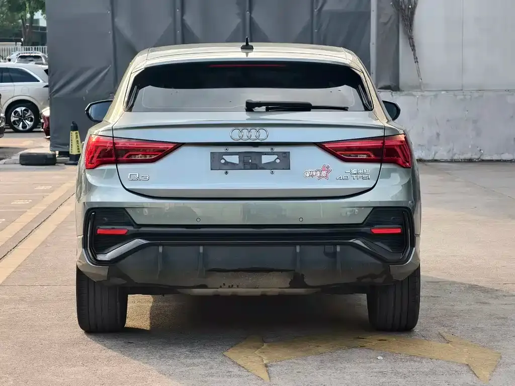 Audi Q3 Sportback — фото 9