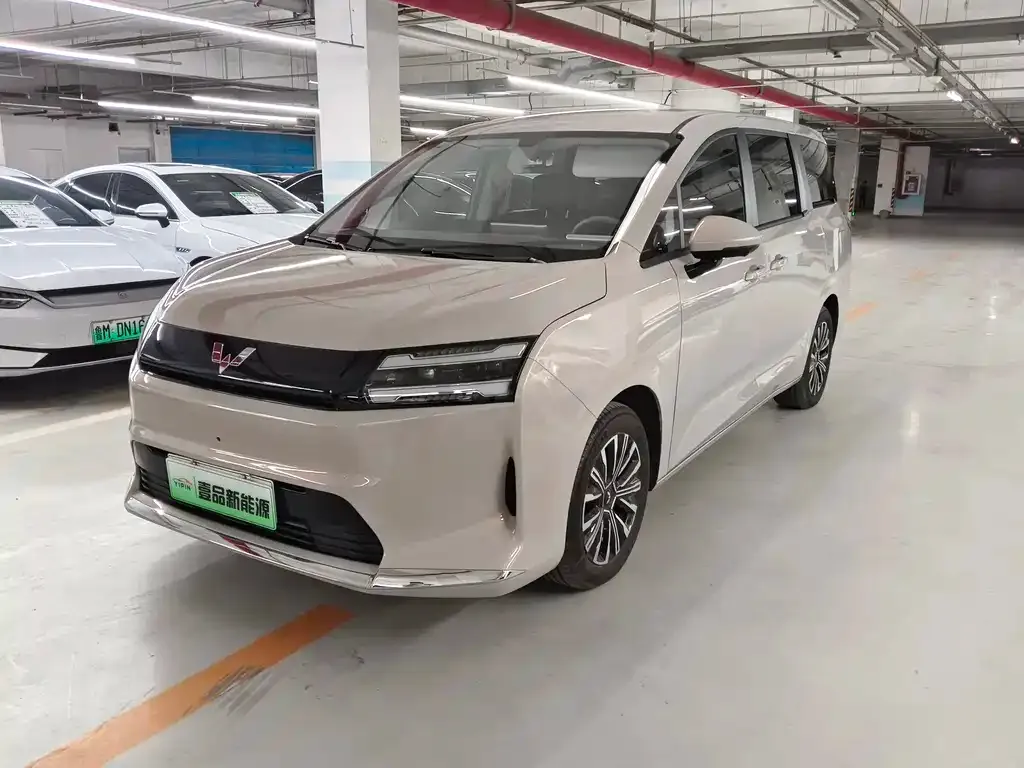 Wuling Xingguang 730 New Energy — фото 1