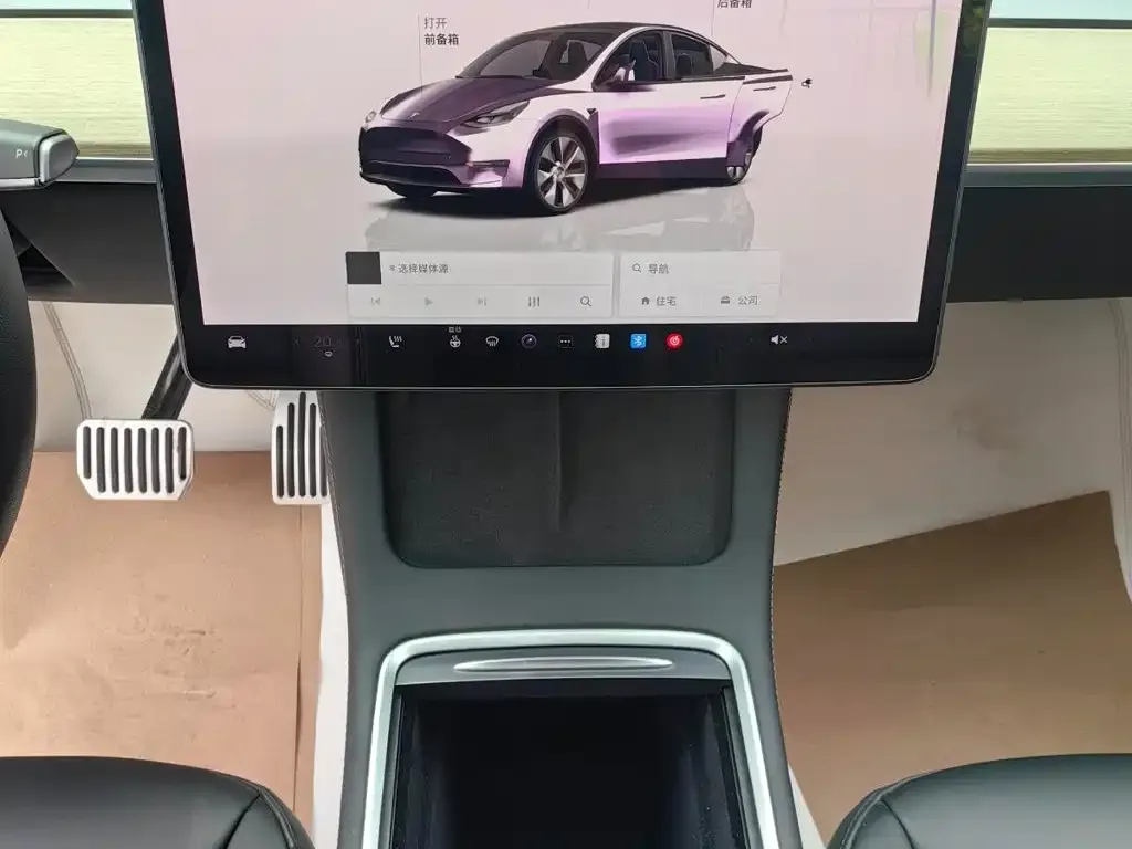 Tesla Model Y — фото 5