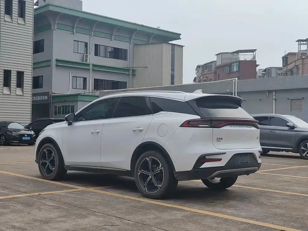 BYD Tang New Energy — фото 10