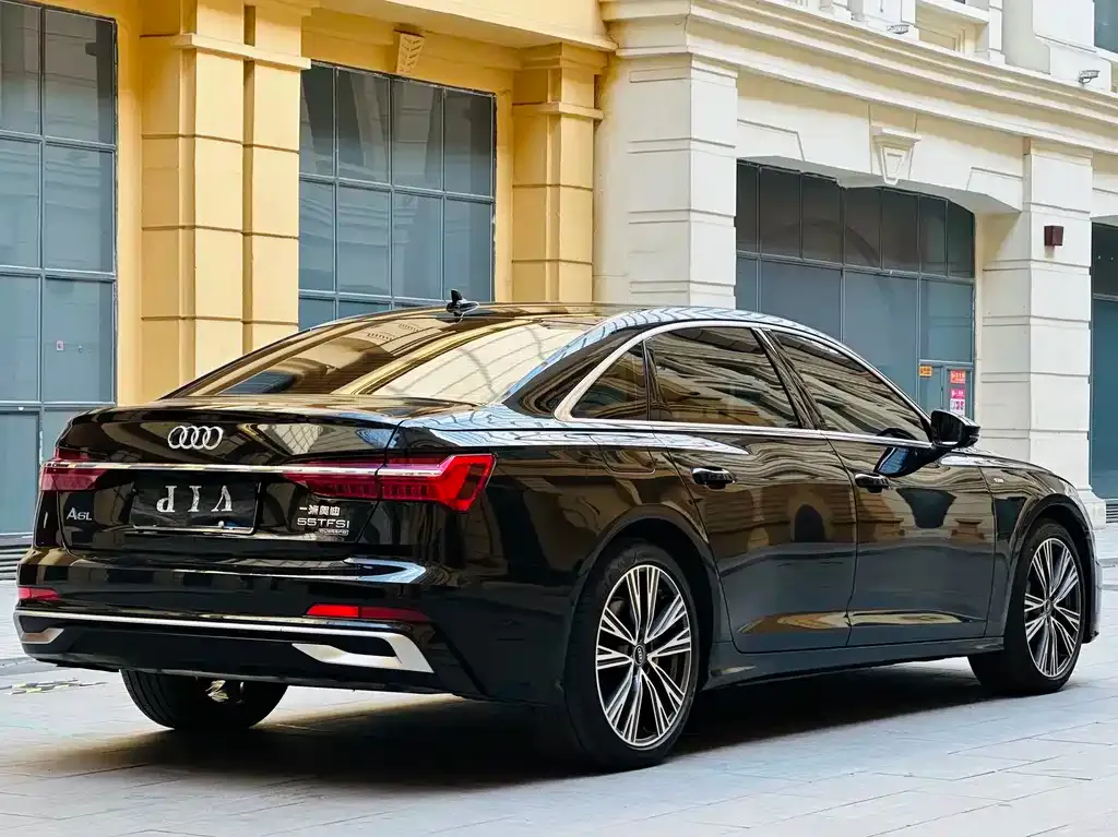 Audi A6L — фото 5