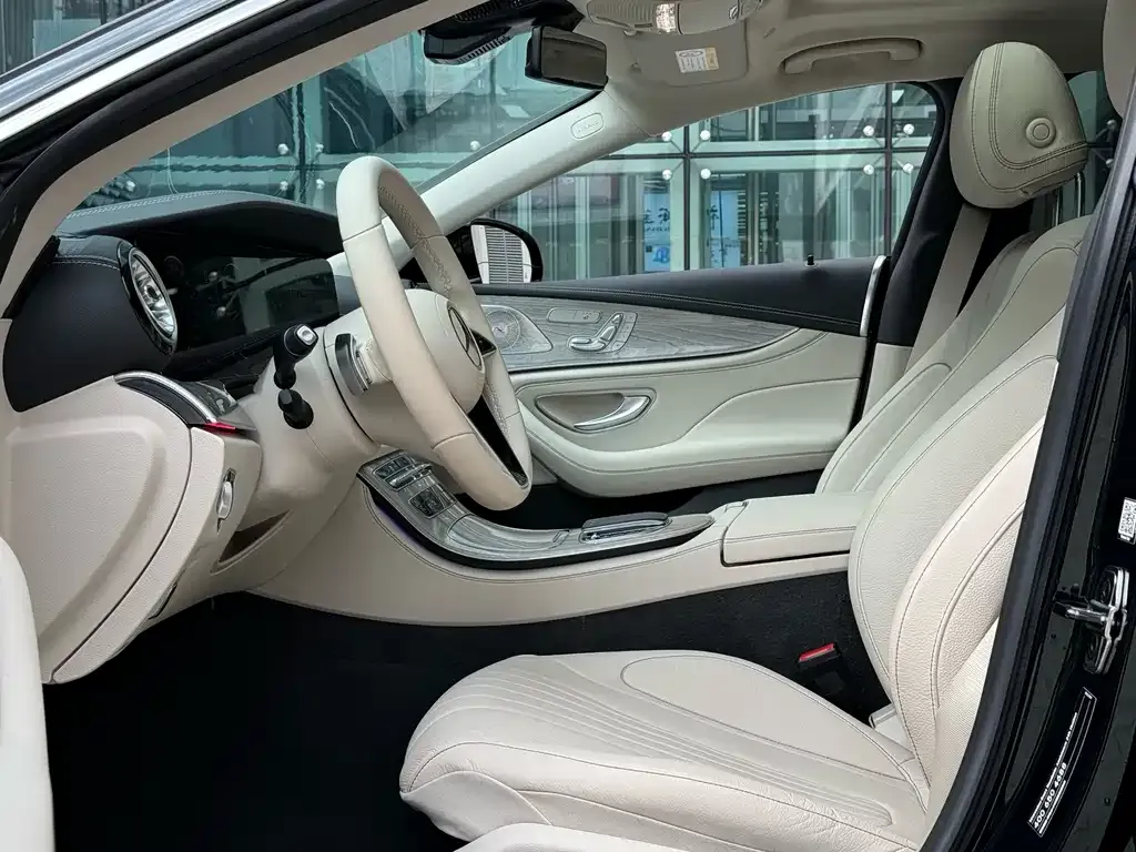 Mercedes-Benz CLS — фото 2